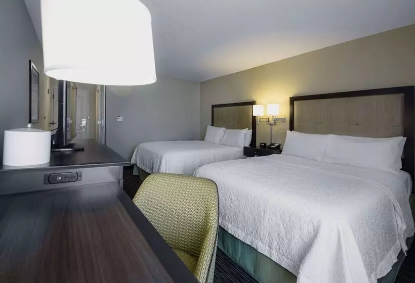 اتاق استاندارد با 2 تخت دوبل, Hampton Inn Meridian