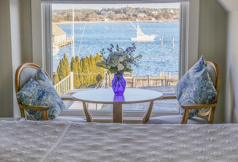 带2个双人床的标准工作室, The Harborside Inn