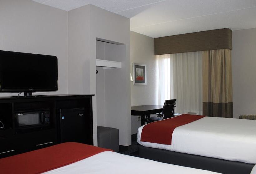 חדר סטנדרט שתי מיטות זוגיות, Holiday Inn Express Forsyth, An Ihg