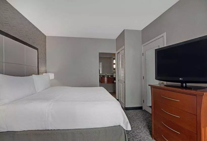 ２ベッドスイートルーム, Homewood Suites By Hilton Chicago Lincolnshire
