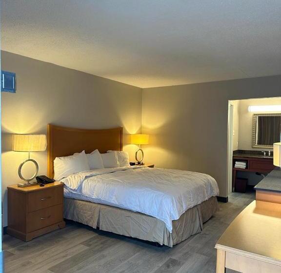 Семейный Номер, Lanett Inn