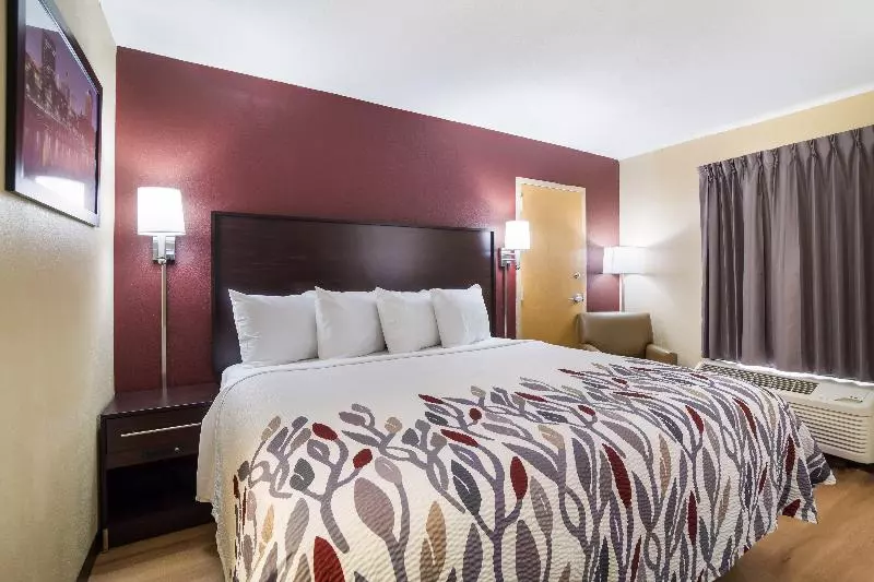キングサイズベッドのデラックスルーム, Red Roof Inn Augusta – Washington Road