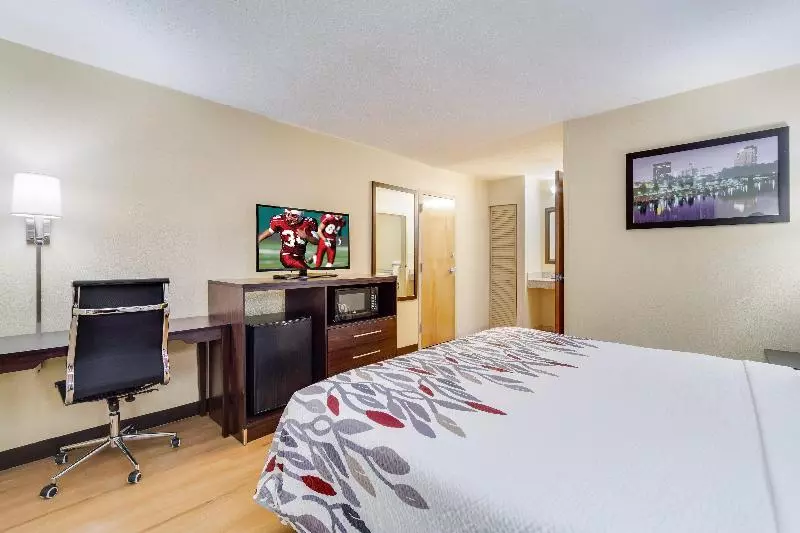 キングサイズベッドのデラックスルーム, Red Roof Inn Augusta – Washington Road