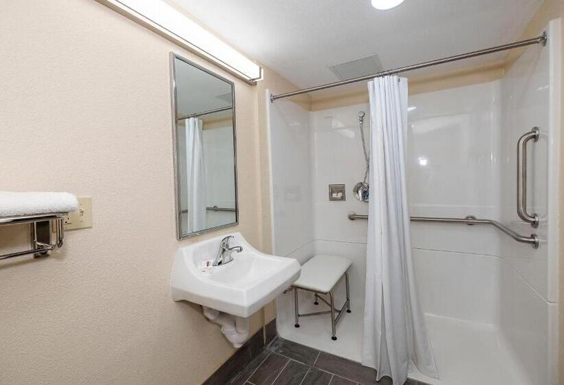 غرفة سوبيريور لذوى الاحتياجات الخاصة, Red Roof Inn Freehold