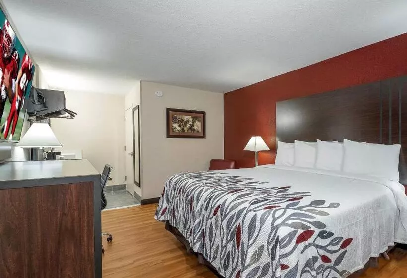 キングサイズベッドのスーペリアルーム, Red Roof Inn Freehold