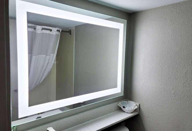 Family Suite, Wingate By Wyndham Wichita Airport