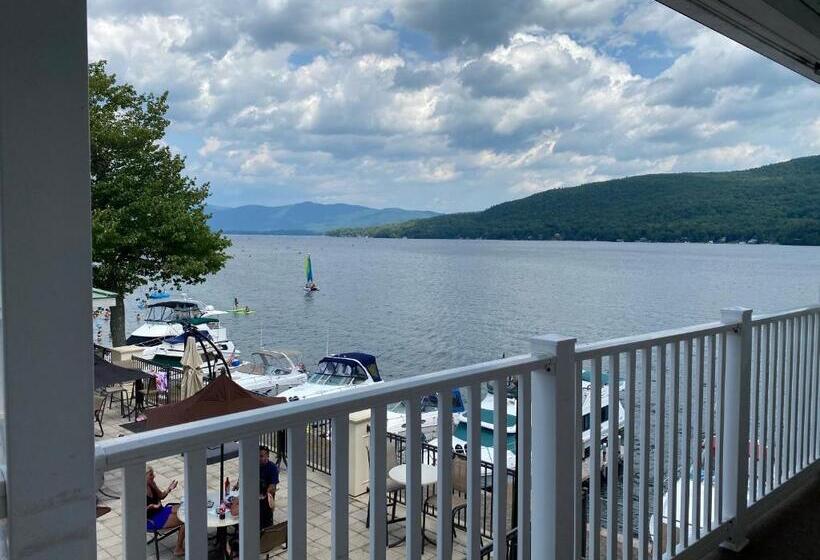 Номер Superior Вид на Бассейн, The Georgian Lakeside Resort
