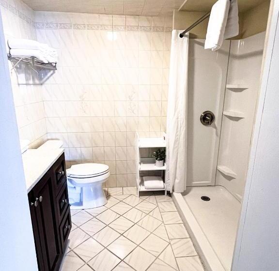 패밀리 룸, The Georgian Lakeside Resort