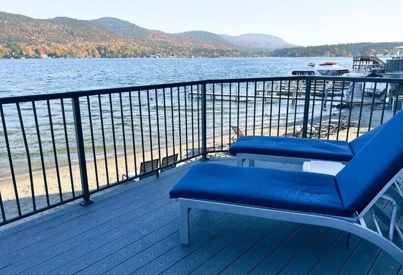 سوییت لوکس, The Georgian Lakeside Resort