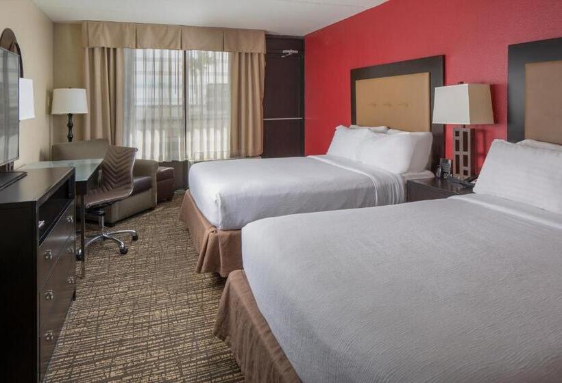 带2个双人床的标准工作室, Holiday Inn Resort Galveston On The Beach, An Ihg