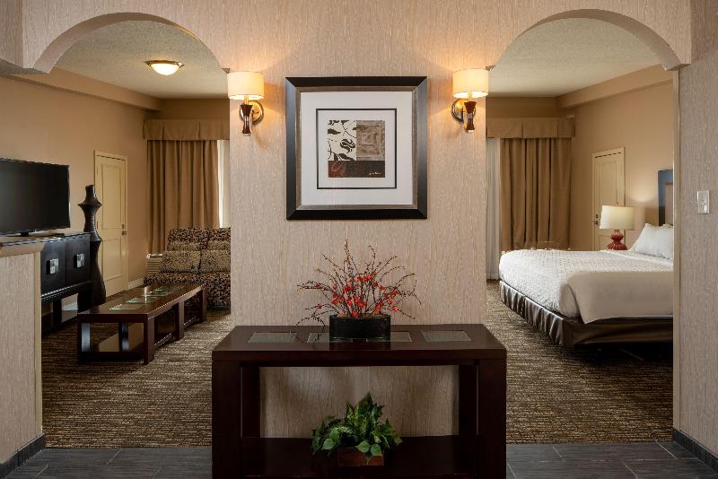 带大床的套房, Holiday Inn Resort Galveston On The Beach, An Ihg