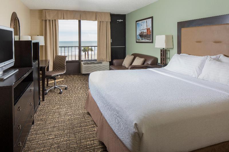 带大床的行政房间, Holiday Inn Resort Galveston On The Beach, An Ihg