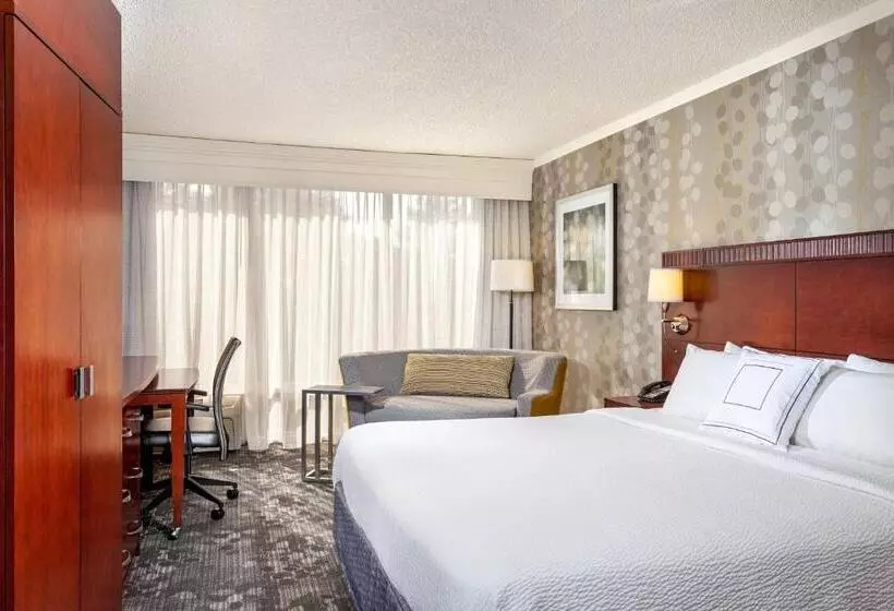 اتاق استاندارد با تخت بزرگ, Courtyard Fairfield Napa Valley Area