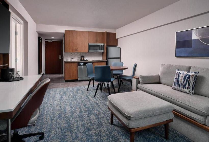 带大床的套房, Courtyard By Marriott San Diego Mission Valley/hotel Circle