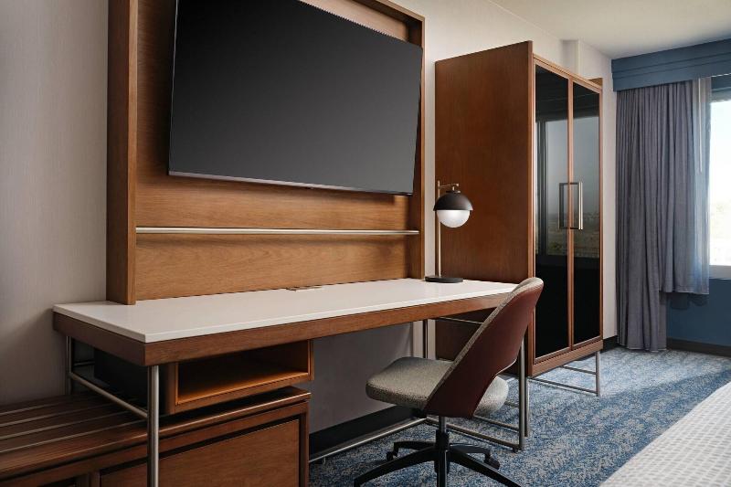 带大床的标准间, Courtyard By Marriott San Diego Mission Valley/hotel Circle