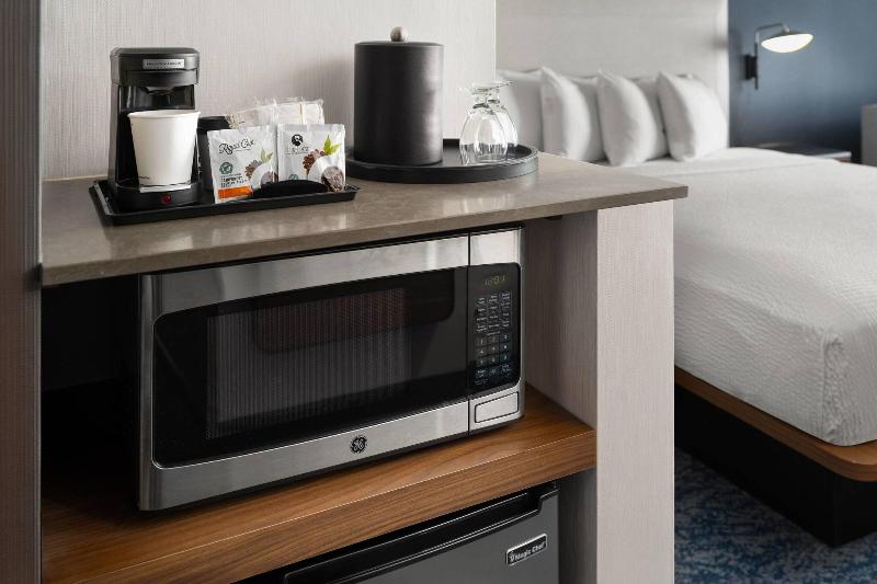 带大床的标准间, Courtyard By Marriott San Diego Mission Valley/hotel Circle