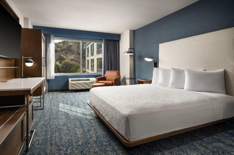 キングサイズベッドのスタンダードルーム, Courtyard By Marriott San Diego Mission Valley/hotel Circle