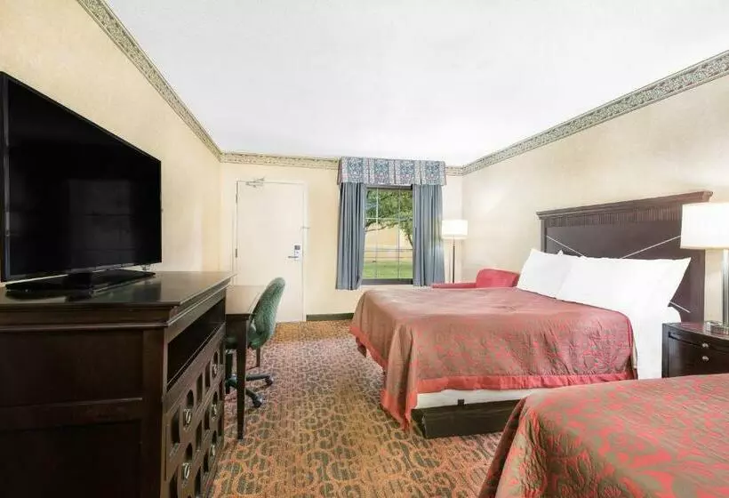 ２ダブルベッドのスタンダードルーム, Days Inn & Suites By Wyndham York