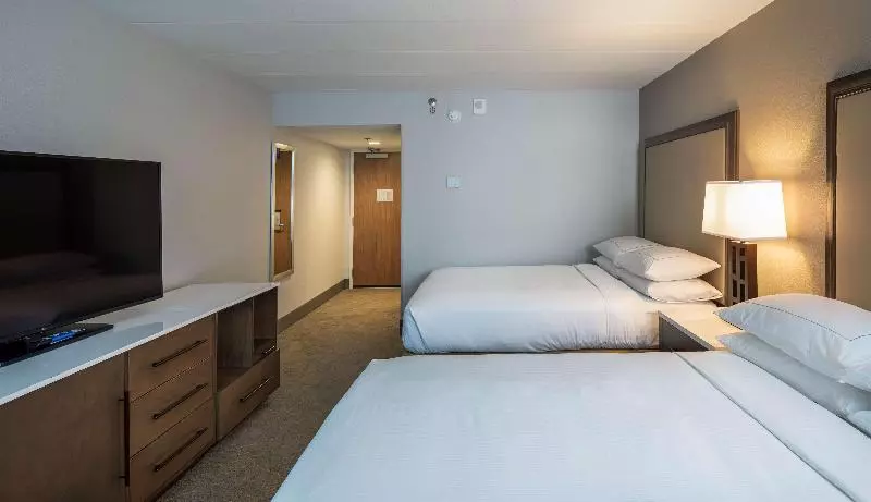 اتاق استاندارد برای معلولان, Doubletree By Hilton Madison East