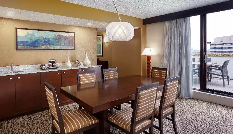 سوئیت پرزیدنت, Doubletree By Hilton Washington Dc   Crystal City