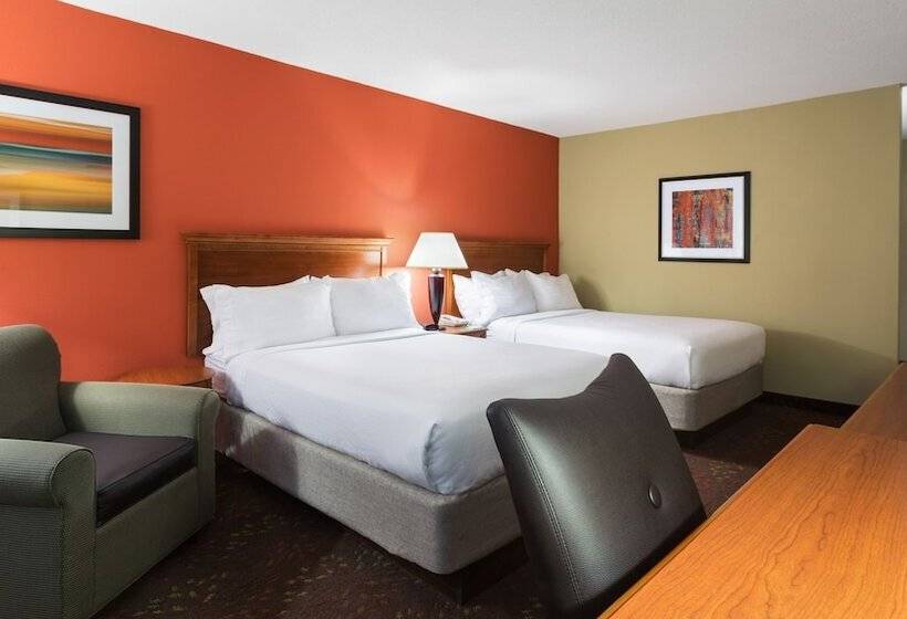 חדר סטנדרט שתי מיטות זוגיות, Holiday Inn Cincinnati Riverfront, An Ihg