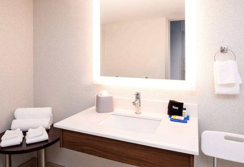 Suite, Holiday Inn Express Towson Baltimore North, An Ihg