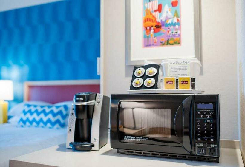 带城市景观的标准间, Howard Johnson By Wyndham Anaheim Hotel & Water Playground