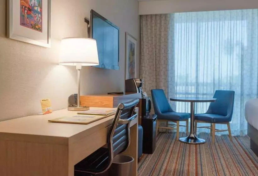 اتاق استاندارد با تخت‌های تاشو, Howard Johnson By Wyndham Anaheim Hotel & Water Playground