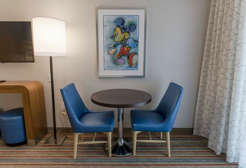 适合残疾人使用的标准间, Howard Johnson By Wyndham Anaheim Hotel & Water Playground