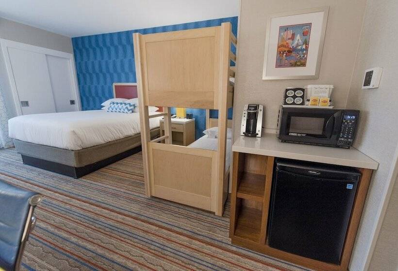 适合残疾人使用的标准间, Howard Johnson By Wyndham Anaheim Hotel & Water Playground