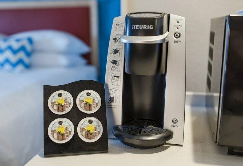 适用于残疾人士的豪华房间, Howard Johnson By Wyndham Anaheim Hotel & Water Playground