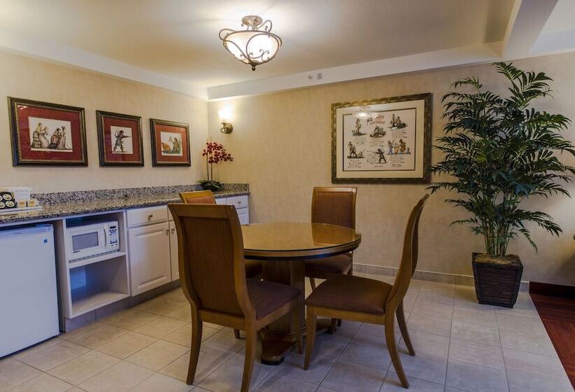 套房, Howard Johnson By Wyndham Anaheim Hotel & Water Playground