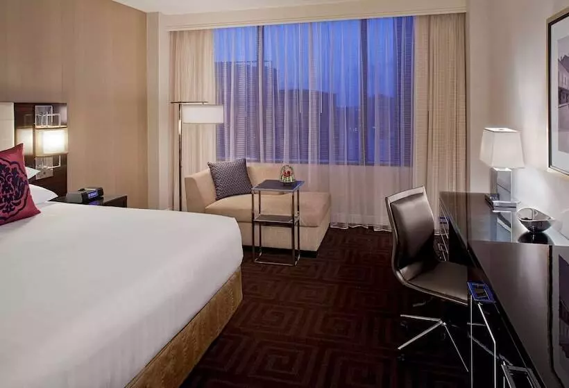 クラブルーム, Hyatt Regency New Orleans
