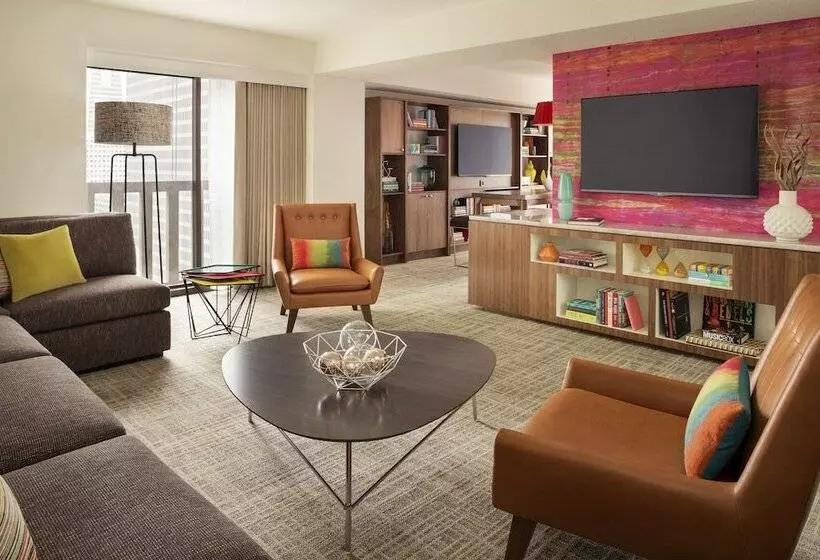 デラックススイート, Hyatt Regency San Francisco