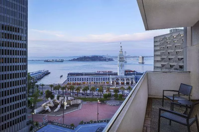 バルコニー付スイート, Hyatt Regency San Francisco