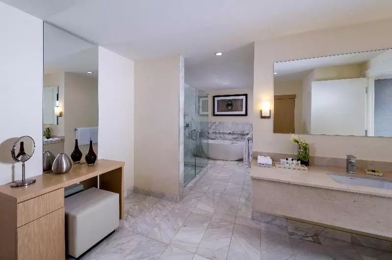 سوئیت کلاب, Intercontinental Miami, An Ihg