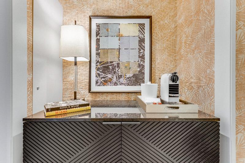 俱乐部房间, Intercontinental Miami, An Ihg