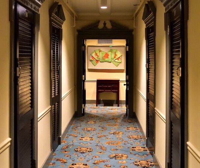 Номер Deluxe, Lombardy