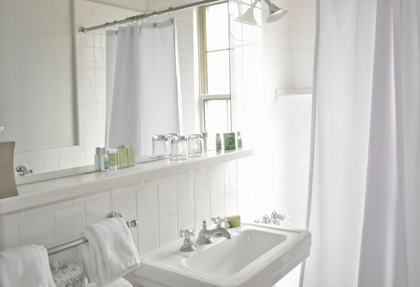 Номер Deluxe, Lombardy