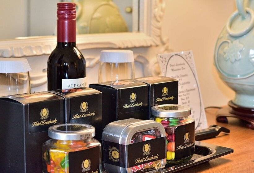 Номер Deluxe, Lombardy