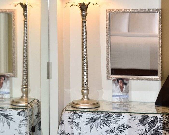 Номер Deluxe, Lombardy