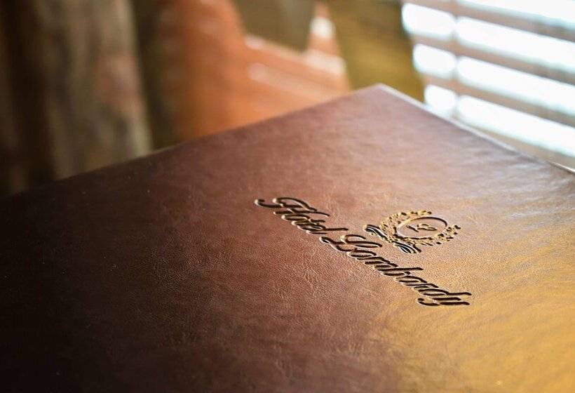 Номер Deluxe, Lombardy