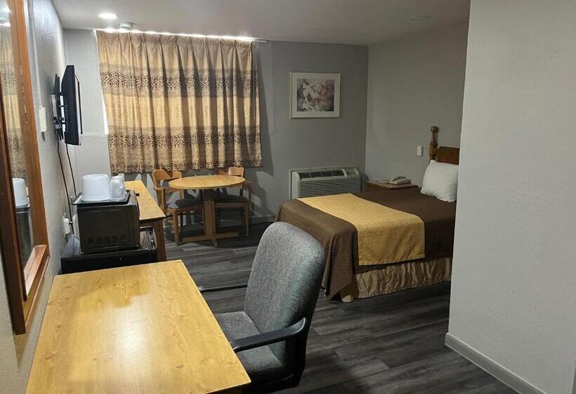 חדר סטנדרט, Mid Towne Inn & Suites