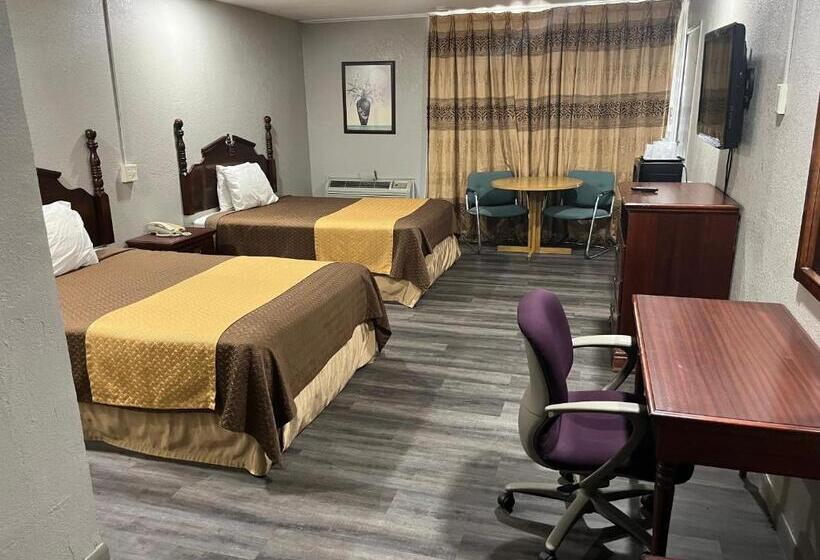 חדר סטנדרט שתי מיטות זוגיות, Mid Towne Inn & Suites