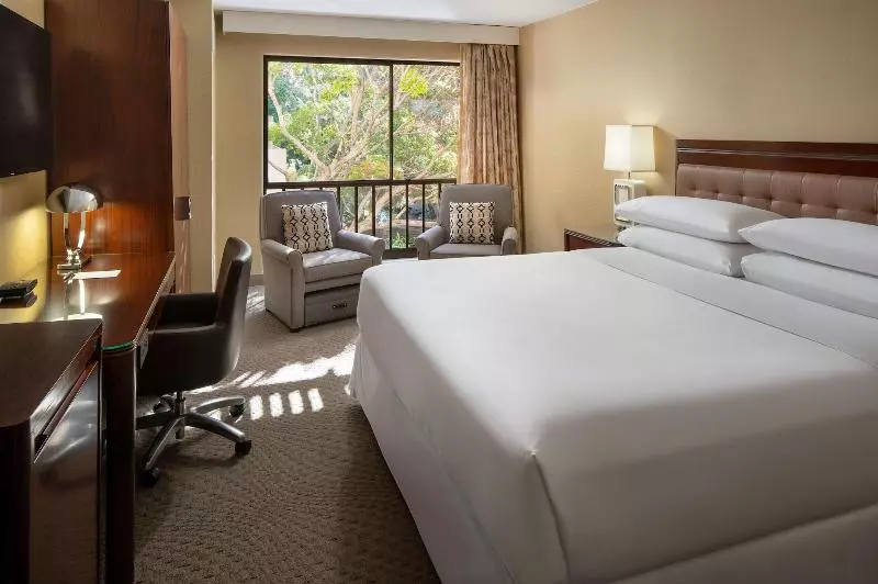 اتاق استاندارد با تخت بزرگ, Sheraton Palo Alto