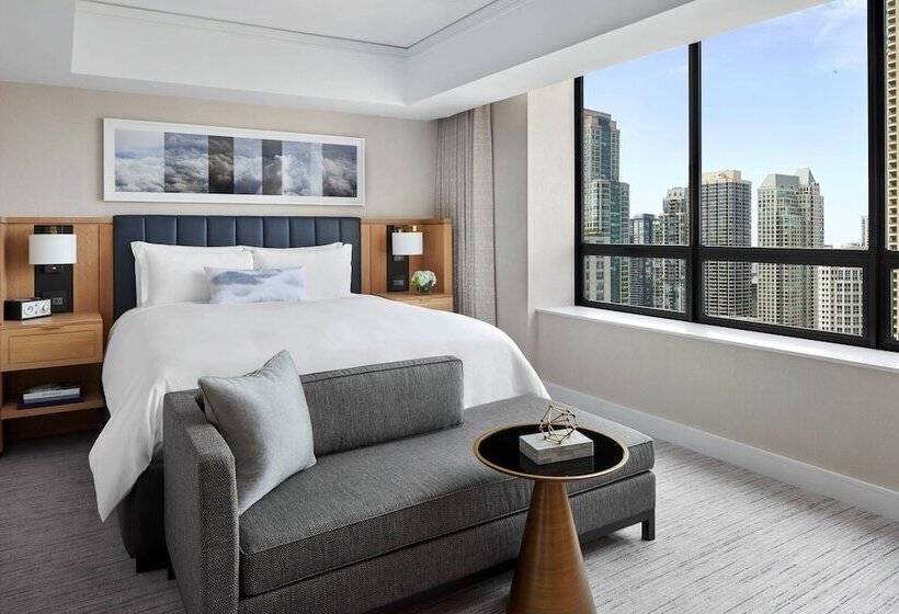 Suite, The Ritzcarlton, Chicago
