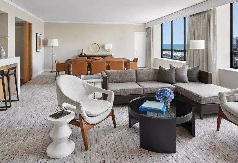 سوییت, The Ritzcarlton, Chicago