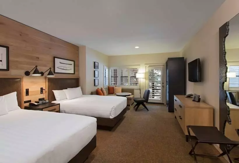 ２ダブルベッドのスタンダードルーム, Hyatt Regency Lake Tahoe Resort, Spa & Casino