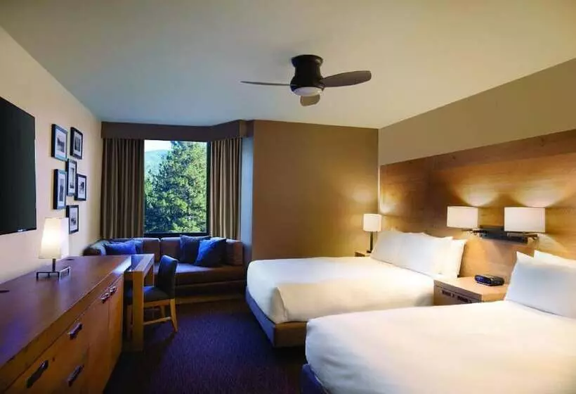 ２ダブルベッドのスタンダードルーム, Hyatt Regency Lake Tahoe Resort, Spa & Casino