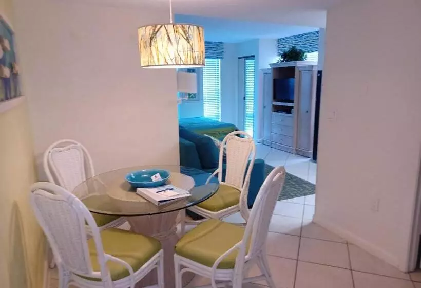 スタンダードスタジオ, Islander Beach Resort  New Smyrna Beach